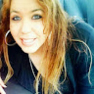 Meet your Posher, Evette